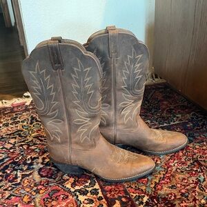 Ariat Tan Western Boots
